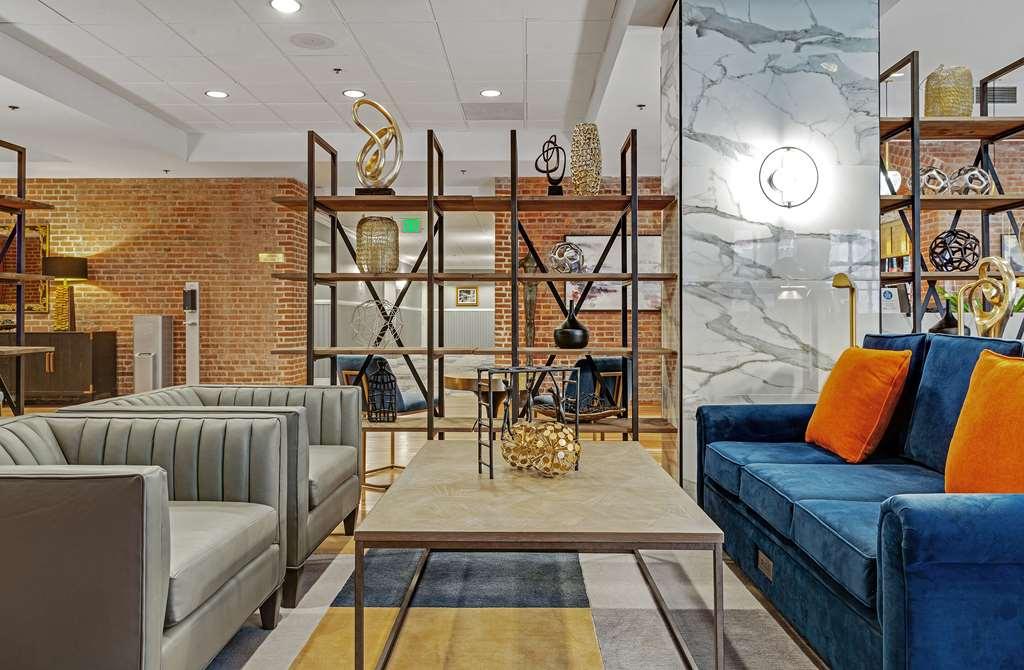 The At Henderson's Wharf, Ascend Collection Hotel 3*