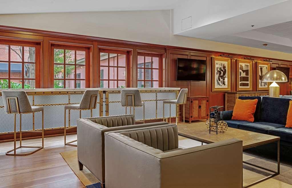 The At Henderson's Wharf, Ascend Collection Hotel Baltimore