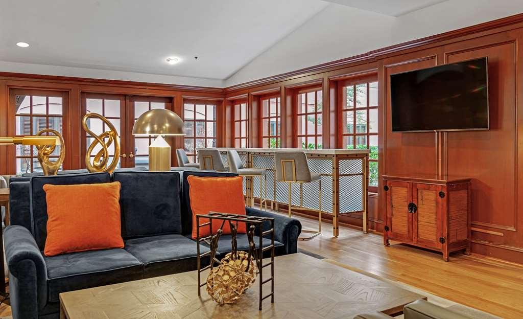 The At Henderson's Wharf, Ascend Collection 3*