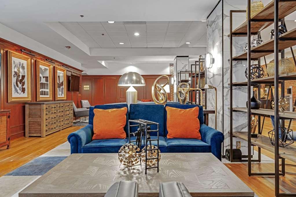 The At Henderson's Wharf, Ascend Collection Baltimore