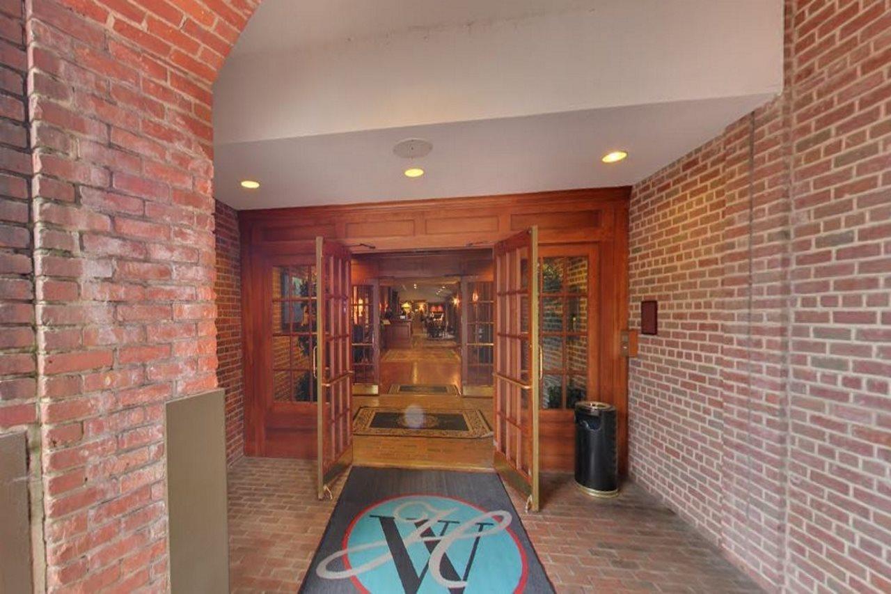 The At Henderson's Wharf, Ascend Collection Hotel 3*